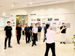 <b>参观交流，赋能成长</b>